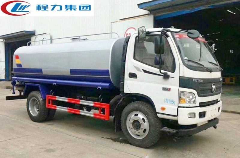 福田欧马可5-6立方洒水车