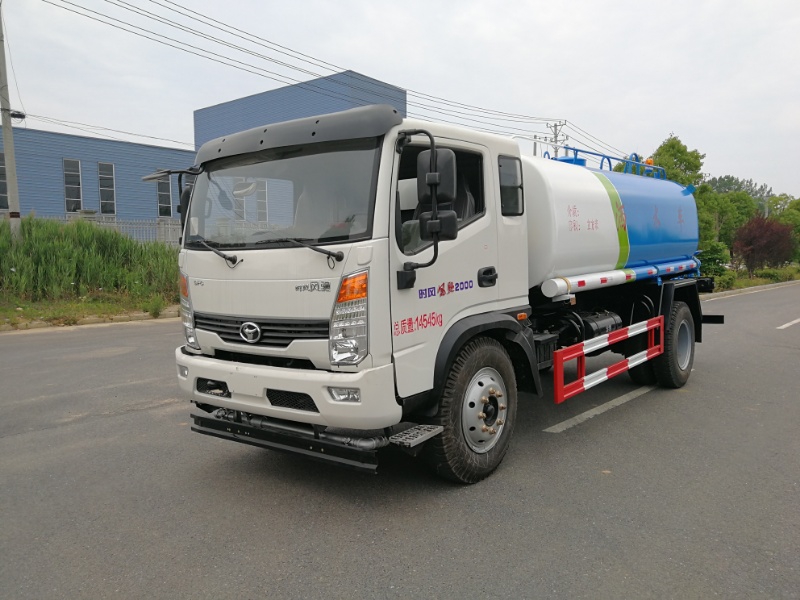 时风10吨洒水车