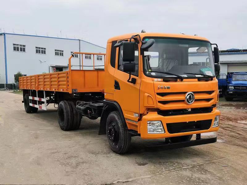 东风G913半挂教练车